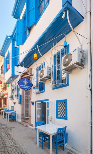 Front of property 4, Papazın Konağı Pansiyon, Ayvalık