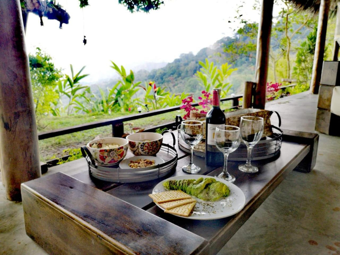 Food & Drinks 5, Reserva Natural Tierra Adentro, Santa Marta (Dist. Esp.)