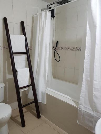 Bathroom 3, Hotel Kampak Wasi, San Miguel de Urcuquí