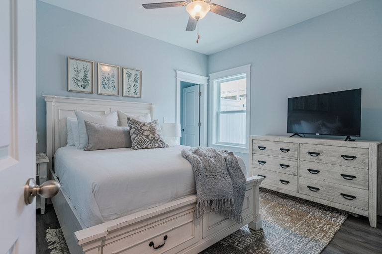 Bedroom 3, Pet Friendly + Private Pool; Amazing Fenced Backyard, 5 Min Walk to Beach!, Bay