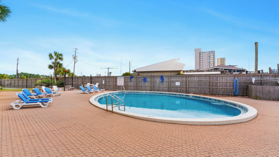 Sport & Beauty 4, Moondrifter Condominiums, Bay