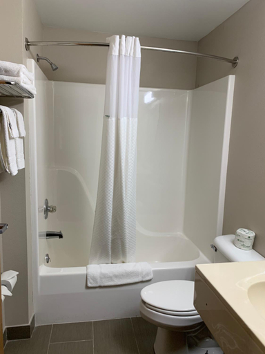5, Sleep Inn & Suites Fond du Lac, Fond du Lac