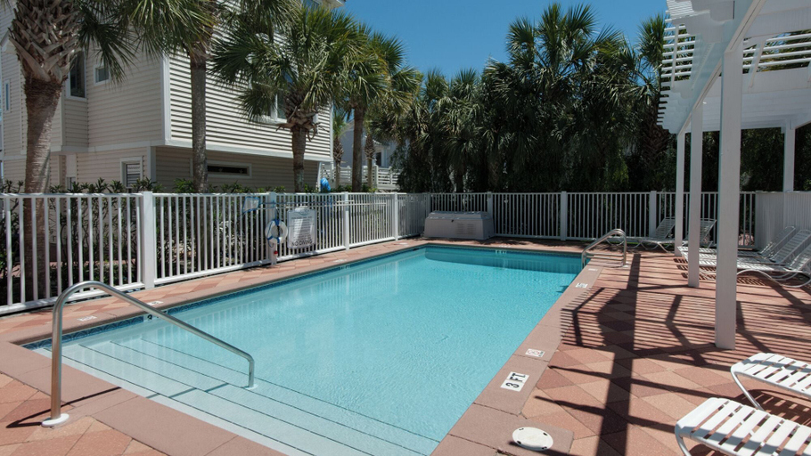 Sport & Beauty 4, 2 Minutes to Beach & Next to Pool - Free Beach Setup, Sleeps 12, Walton