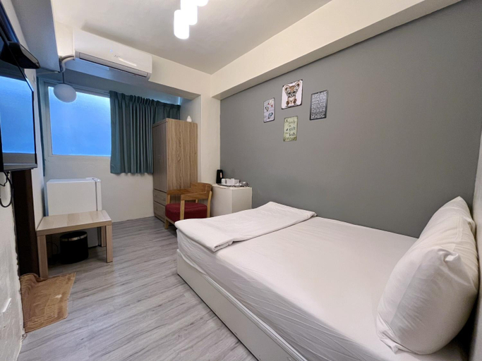 Others 5, FengChia FUN House, Taichung