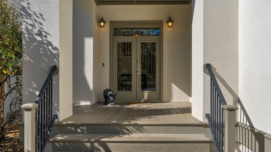 Exterior & Views 2, Gulf Side and 2 Minutes to the Beach w/ Private Pool + Beach Chairs & Bikes, Walton