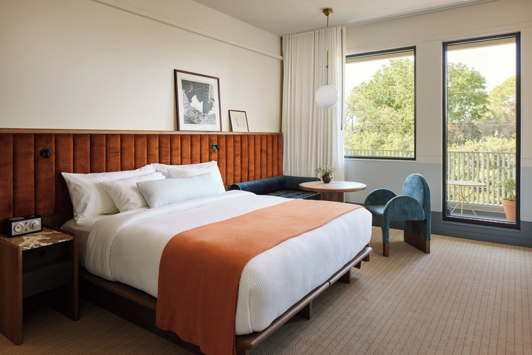 Bedroom 2, Hotel Henrietta, Orleans
