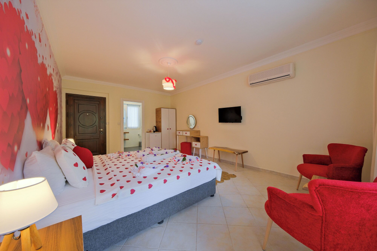 Bedroom 4, Larimar Suite Hotel, Fethiye