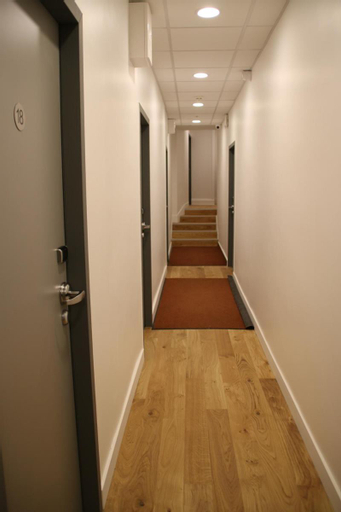 Others 5, Hotel Saint Vincent, Rhône