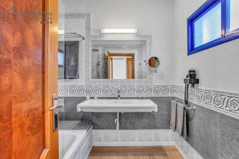 Bathroom 4, Apartamentos Garden & Sea Boutique Lodging by LIVVO, Las Palmas