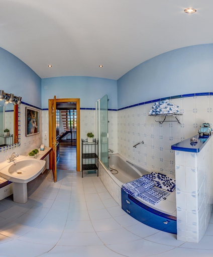 Bathroom 4, Finca Almenara de Copau, Zaragoza