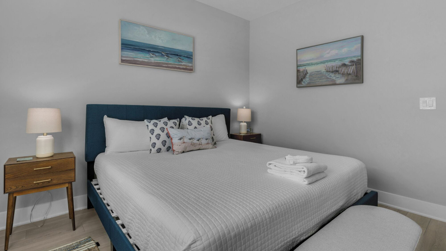 Bedroom 3, 1-minute to the Boat Launch, Boat Parking Under Home, An Experience For Less, Walton