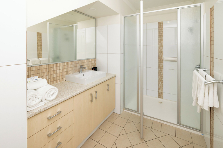 Bathroom 4