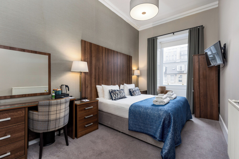 Bedroom 4, 28 York Place, Edinburgh