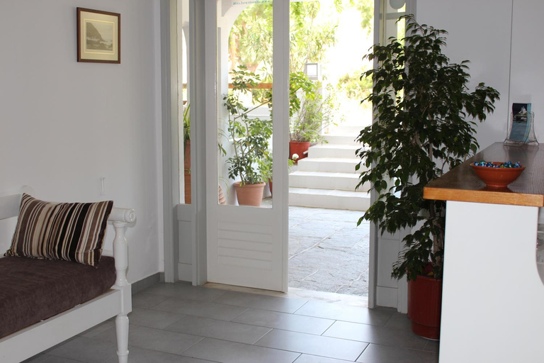 Others 4, Hotel Kamari, South Aegean