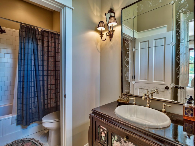Bathroom 4, Large Private Pool & Short Walk to Beach! Outdoor Tv!!, Walton