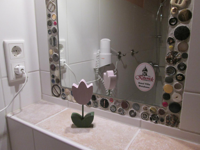 Bathroom 6