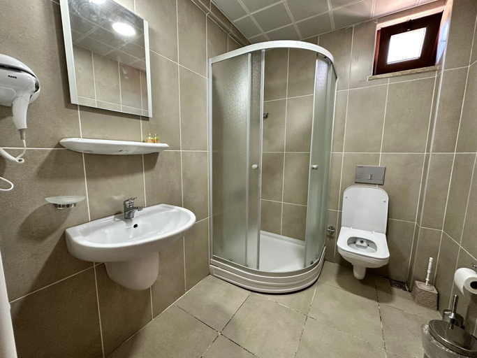 Bathroom 5, KOSK HOTEL, Gökçeada