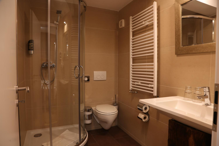 Bathroom 5, Markthotel Warendorf, Warendorf