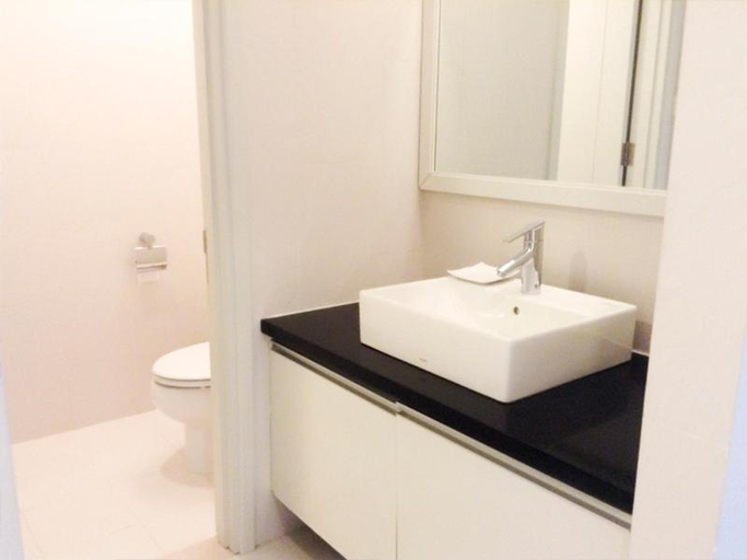 Bathroom 4, Glenwood Apartment, District 2