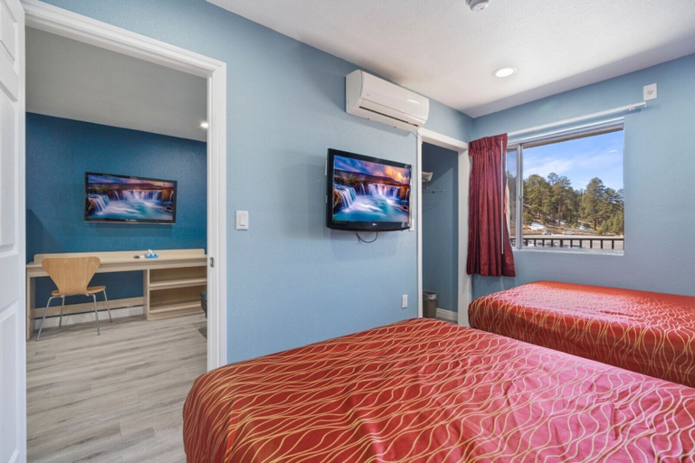 Bedroom 3, Motel 6 Big Bear Lake, CA, San Bernardino