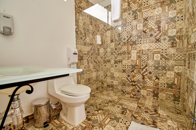 Bathroom, Arena de Santa Fe by Bernalo Hotels, Sopetrán