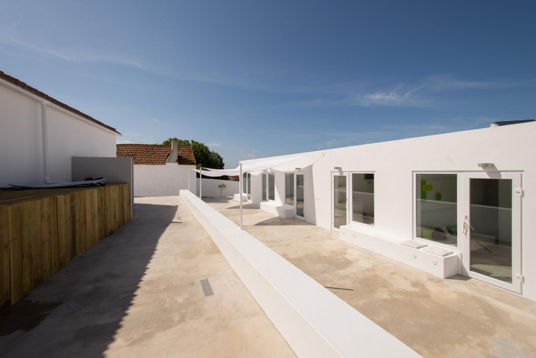 CASASUPERTUBOS® Villa 9 & Apart 1-8, Peniche