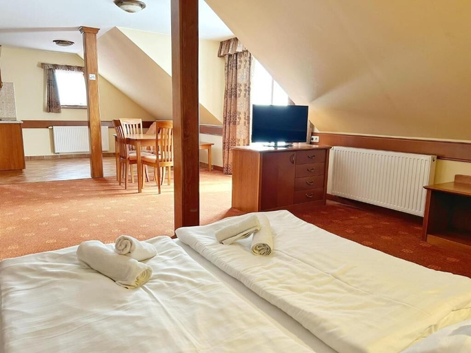 Bedroom 4, Főnix Wellness Panzió Hévíz, Hévíz/Keszthely
