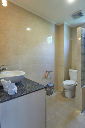 Bathroom 4, Attara Hills Sunset Villa Senggigi, Lombok