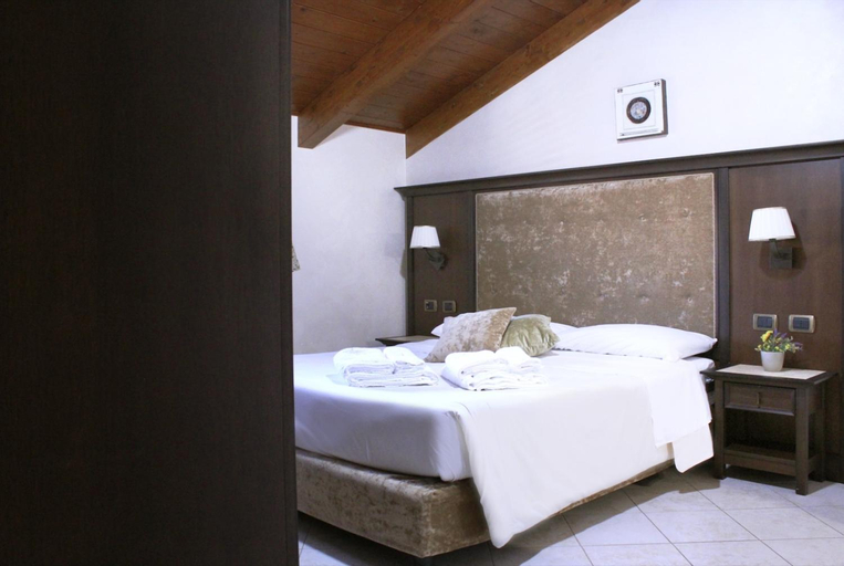 Bedroom 25