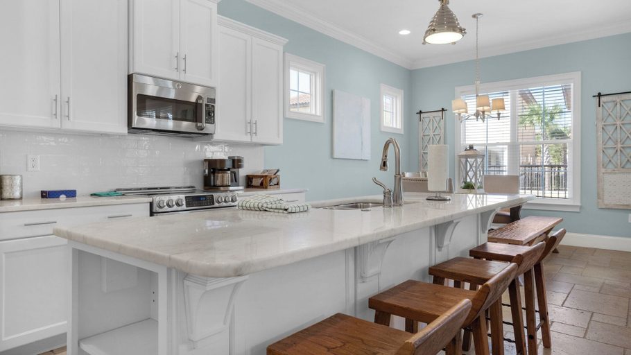 Others 5, 2 Golf Carts, Great Community Pool, Modern Charm, Walton