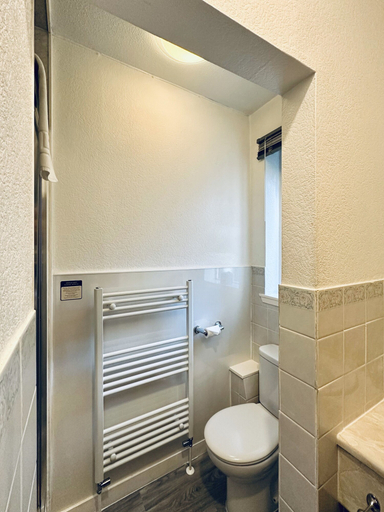 Bathroom 4, Guisachan Guest House, Highland