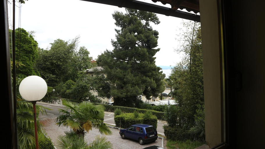 Others 4, Apartments Ines Komel, Opatija/Veprinac
