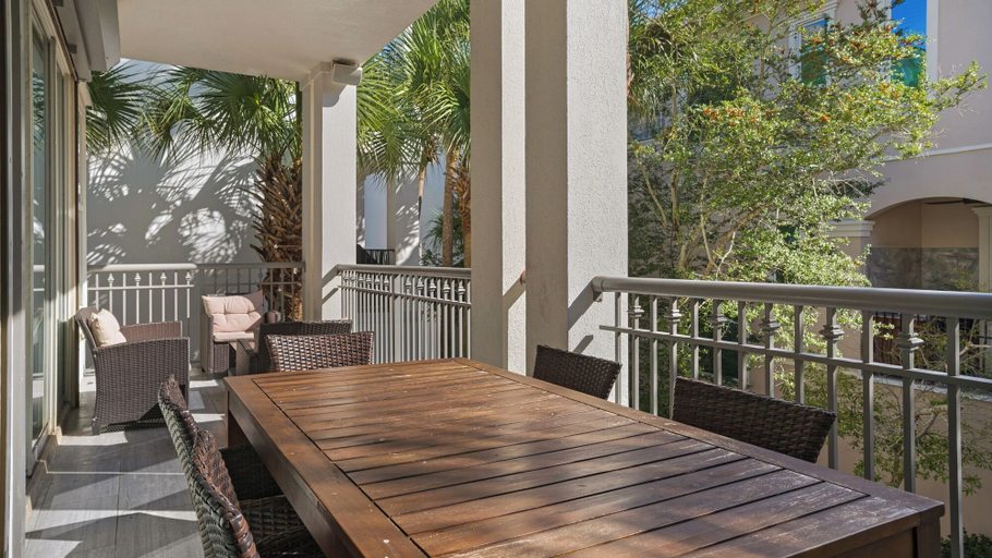 Others 2, 4BR Home, Private Pool, Steps From Beach, Minutes to Top Attractions, Okaloosa