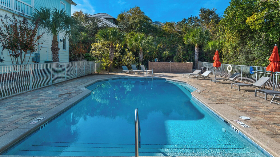 Sport & Beauty 5, Steps From Pool - Minutes to Beach in Blue Mountain, Walton