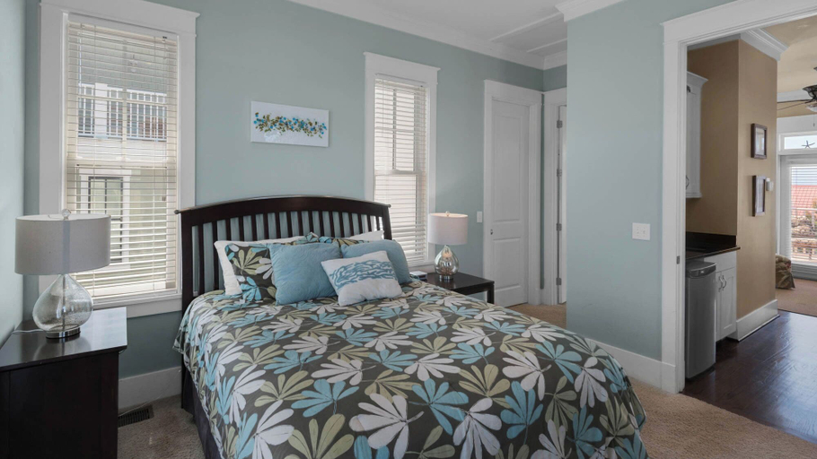 Bedroom 2, Seagrove 5 Bedroom - Deeded Beach - Elevator - Community Pool - Sleeps 12!, Walton