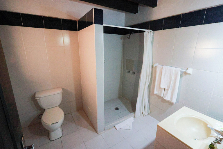 Bathroom 4, Hotel Hacienda San Miguel Regla, Omitlán de Juárez
