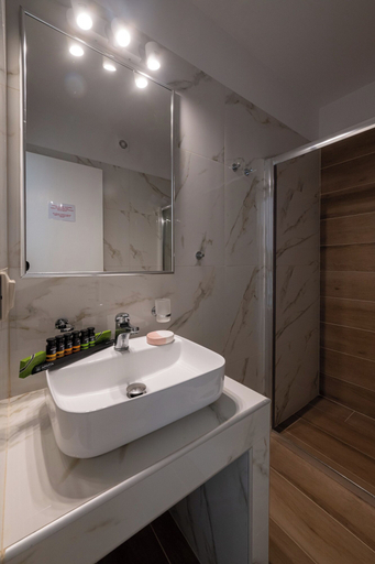 Bathroom 5, Abeloessa Methonian Hospitality, Peloponnese