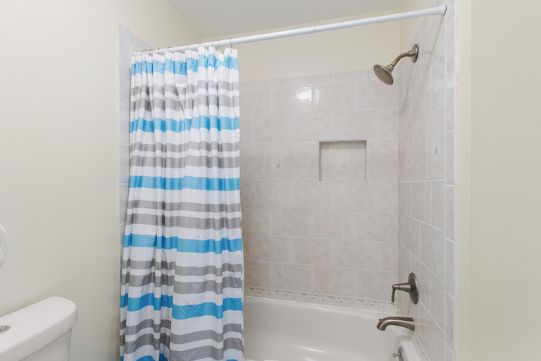 Bathroom 4, The Sands Condos, Baldwin