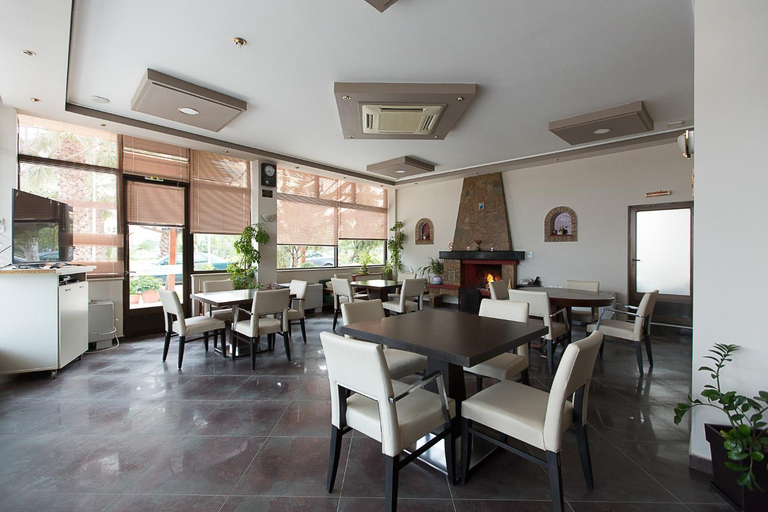 Food & Drinks 5, Flisvos Rooms, Central Greece