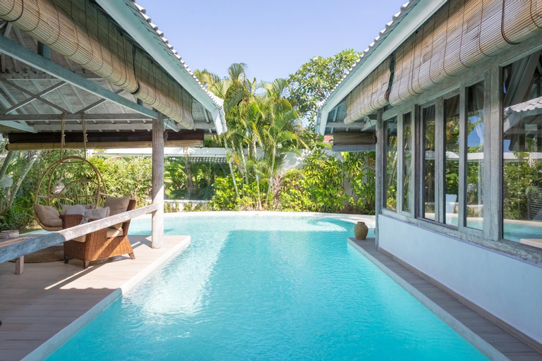Cocowhite Villa, Badung