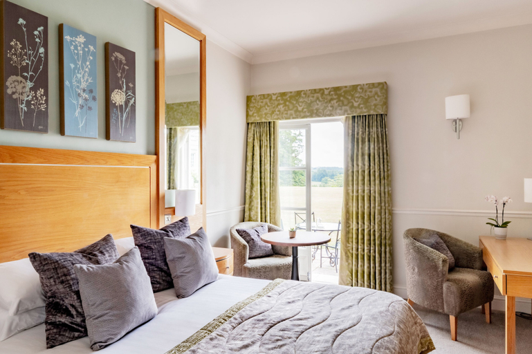 Bedroom 2, Buxted Park Hotel, East Sussex