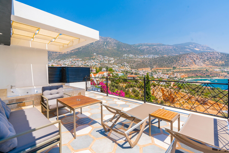 Terrace/patio 2, Retreat Suite, Kaş