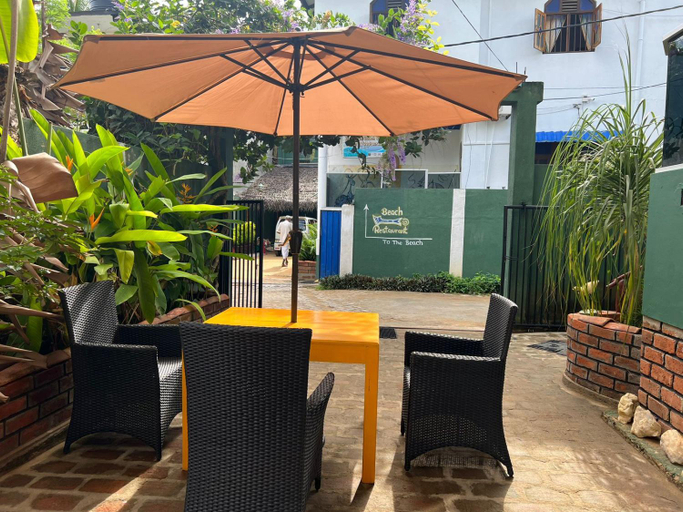 Food & Drinks 5, Frangipani Beach Villa, Tangalle