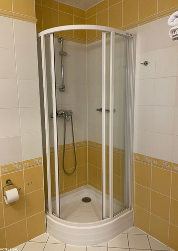 Bathroom 3, Hotel Lival, Gdańsk City