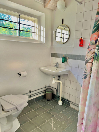 Bathroom 3, Sydkustens at Tullnäs, Trelleborg