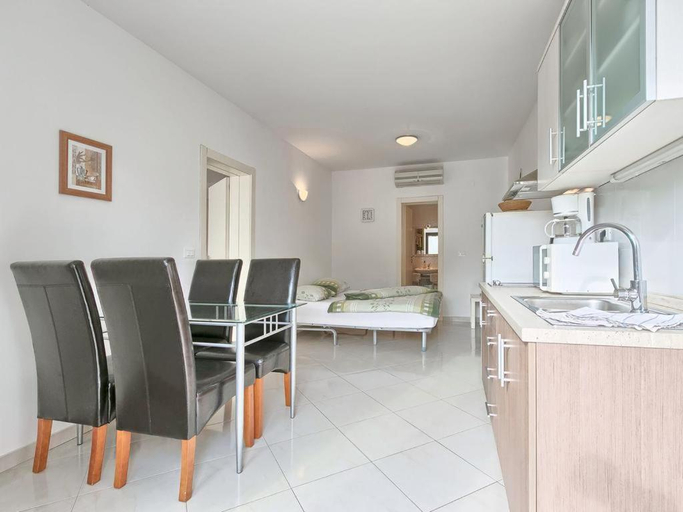 Others 2, Villa Alpa, Umag