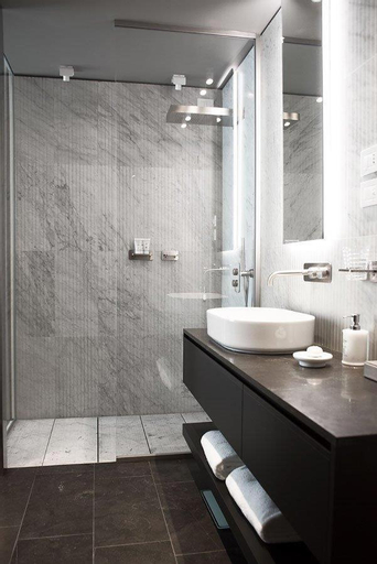 Bathroom 4