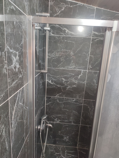 Bathroom 3, Bazyel Apart Otel, Ezine