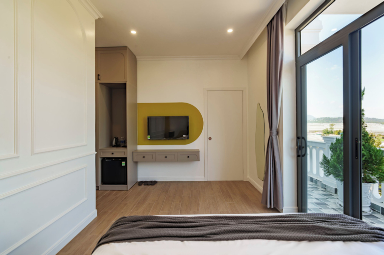 Bedroom 9