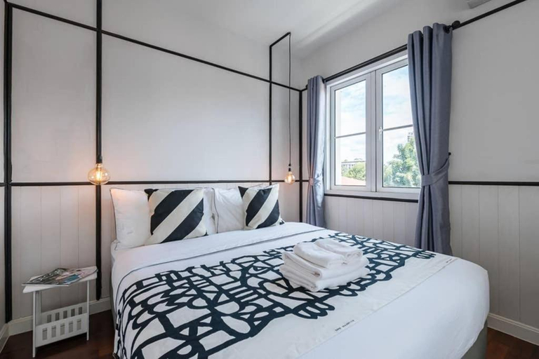 2, MIQ Asoke202 Pool Villa - Asoke BTS 16 Pax, Khlong Toey
